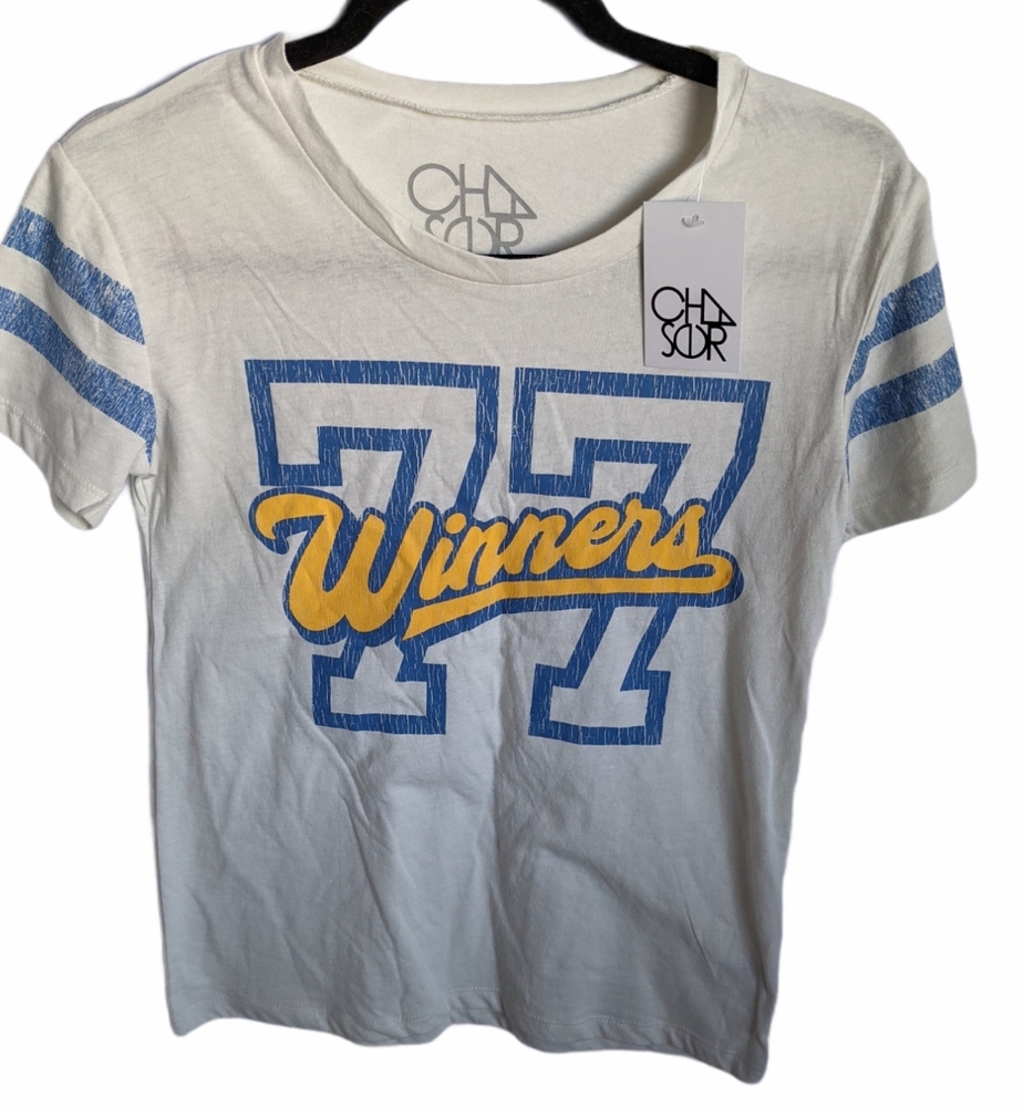 Chaser winner 77 white tee size XS